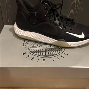 Nike KD Trey 5 VII Basketball Shoe